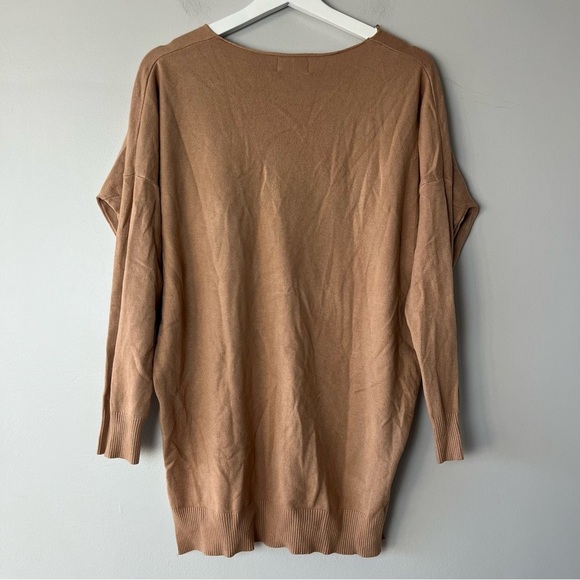Dreamers V-Neck Tan Long Sleeve Sweater Small/Medium - Picture 2 of 6